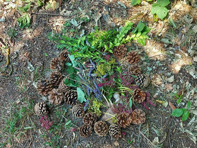 Mandalas an der Weingartenkapelle